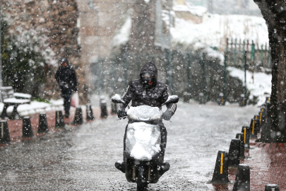Bursa'da kar yağışı etkili oldu