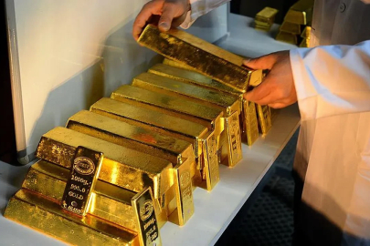 ABD - İsrail - İran savaşı piyasaları nasıl vuracak? Ünlü ekonomistten altın yatırımcısına korkutan panik uyarısı