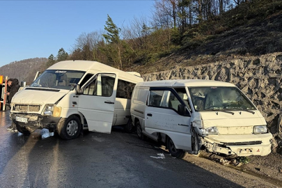 Zonguldak-Ankara kara yolundaki trafik kazalarında 10 kişi yaralandı