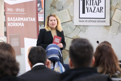 Osmangazi Belediyesi sevilen yazarları okurlarıyla buluşturuyor