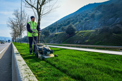Bursa'da cadde ve bulvarlara estetik dokunuş