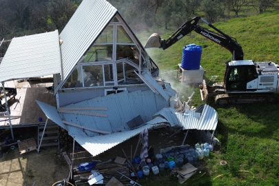 Tarım arazilerindeki Tiny House’lar yıkıldı