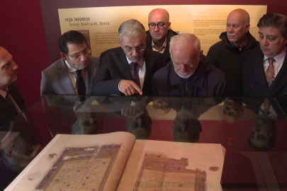 Yıldırım Bayezid’e hediye edilen 600 yıllık emanet Bursa’da ziyarete açıldı