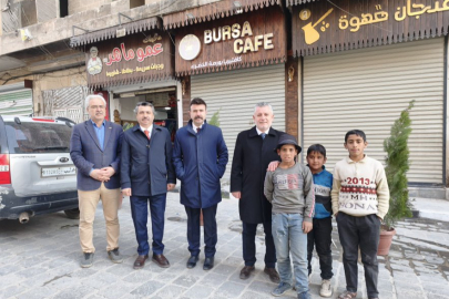 Oktay Yılmaz Halep’te “Bursa Kafe”yi ziyaret etti