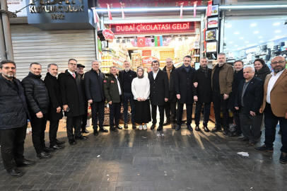 BTSO Başkanı Burkay, tarihi çarşıda esnafla buluştu