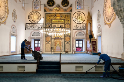 Yıldırım'da camilere bayram temizliği