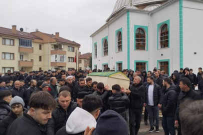Bursa'daki feci kazada hayatını kaybeden genç son yolculuğuna uğurlandı
