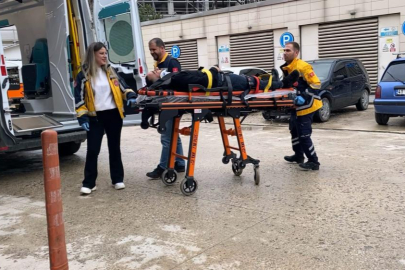 Bursa'da kamyonet ile hafif ticari araç çarpıştı: 4 yaralı