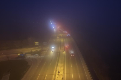 Bursa’da sis: Mudanya yolunda görüş mesafesi düştü