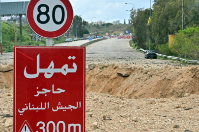 İsrail, Lübnan'da Litani Nehri üzerindeki köprüyü ikinci kez bombaladı