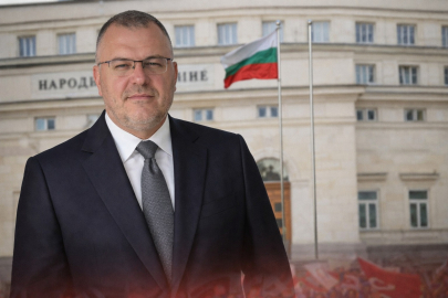 Komşu Bulgaristan, sandığa gidiyor! Gözler, Türk kökenli adaylıkta…