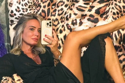 Saba Tümer gençlik fotoğrafını paylaştı! Güzelliğine yorum yağdı