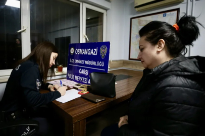 Bursa'da unutulan altın ve para dolu çanta sahibine teslim edildi!