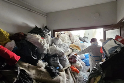 Osmangazi Belediyesi’nden mahalleye temiz hava: Çöp ev boşaltıldı