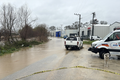 Bursa'da etkili olan sağanak hayatı olumsuz etkiledi