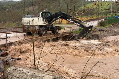 Gemlik Belediyesinden kuvvetli yağış mesaisi