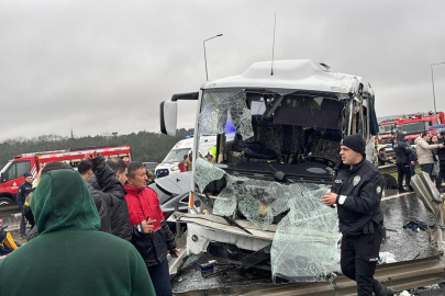 Kuzey Marmara Otoyolu'nda kaza: 1 polis şehit, 16 polis yaralı