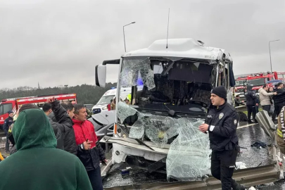Zincirleme kazada mucize! Şehit olduğu açıklanmıştı...
