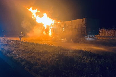 Karacabey’de tır yangını: Bursa yolu trafiğe kapandı