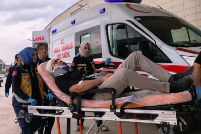 İş yerine sopalarla girip ortalığı savaş alanına çevirdiler: 4 yaralı