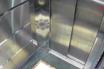 Türkiye bu kuryeyi konuşuyor: Önce pizzayı yedi, ardından asansöre tuvaletini yaptı