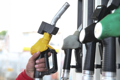 AB'de akaryakıt fiyatları yükselmeye devam ediyor