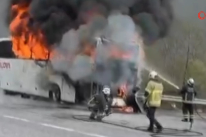 Bursa'da seyir halindeki otobüs bir anda alev aldı