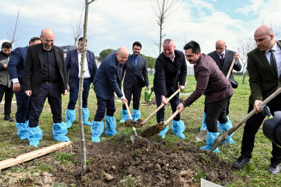 Bursa'nın fethinin 700'üncü yılında fidanlar toprakla buluştu