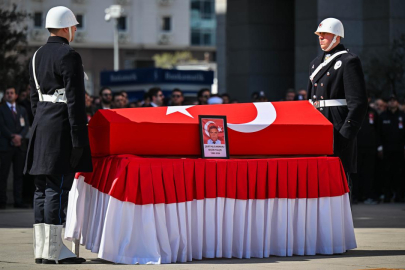 İstanbul'da kazada şehit olan polisimiz için tören düzenlendi