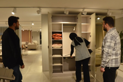 İnegöllü mobilyacılar evlenecek çiftlere "indirim" desteği veriyor