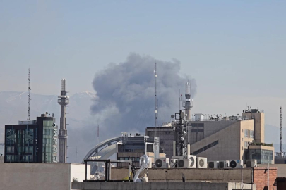 İsrail, İran'da demir yolu köprüsüne saldırdı: Can kayıpları var