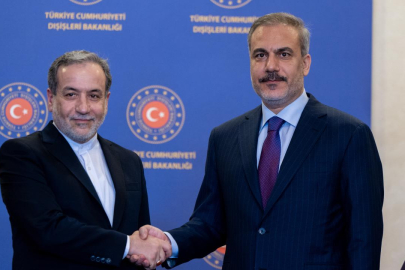 Bakan Fidan, İranlı mevkidaşı Arakçi ile görüştü