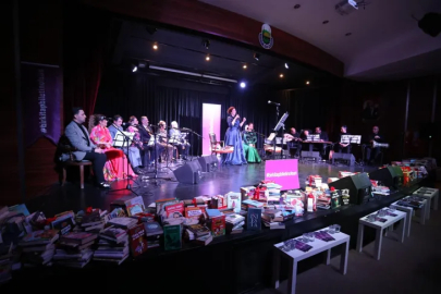 Bursa İnegöl’de edebiyat ve musiki aynı sahnede buluştu
