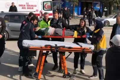 Motosiklet ile bisiklet çarpıştı, 3 kişi yaralandı