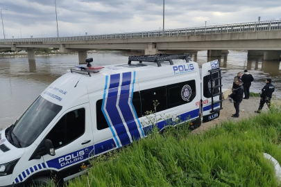 Bursa’da korkutan olay: Yükselen dere aracı yuttu
