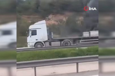 Bursa'da seyir halindeki kamyon alevlere teslim oldu