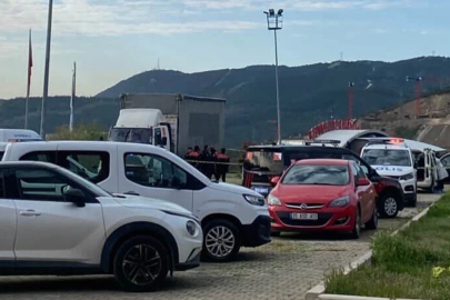 Otomobildeki kadını öldürüp intihara kalkıştı!