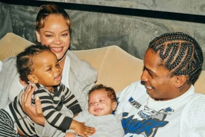 Rihanna minik kızıyla objektiflere yakalandı