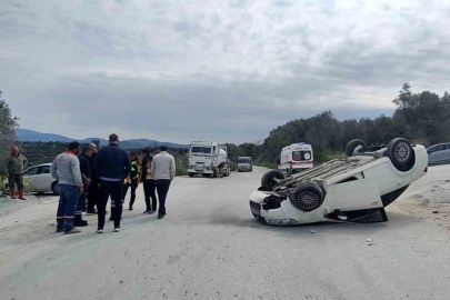 80 yaşındaki sürücü takla atan araçtan sağ çıktı