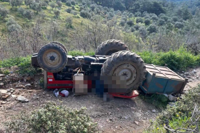 Manisa'da devrilen traktördeki 3 kişi yaşamını yitirdi