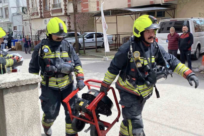 Prizde unutulan saç kurutma makinesi yangın çıkarttı, ekipler harekete geçti