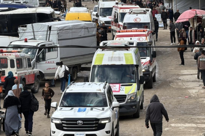 İsrail, Gazze'de polis aracını hedef aldı: 4 kişi hayatını kaybetti