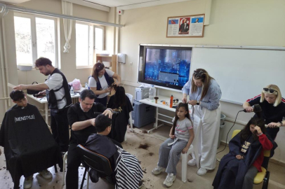 "Öğrencilerin yüzü güldü, saçları şekillendi"