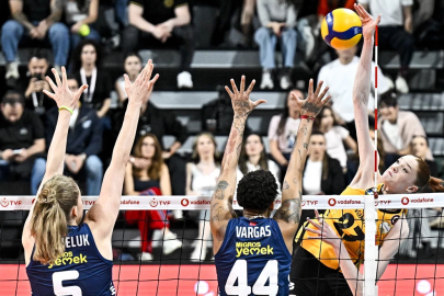 VakıfBank şampiyonluk, Fenerbahçe seriyi uzatmak için sahaya çıkacak