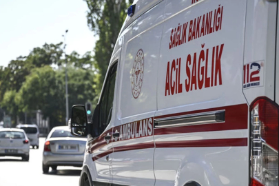 Yüksekova'da zehirlenme şüphesiyle 12 öğrenci hastaneye kaldırıldı