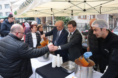 Başkan Aydın’ın cuma durağı Muradiye Mahallesi oldu