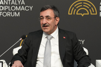 Cumhurbaşkanı Yardımcısı Yılmaz: Diplomasiyi her şeyin üstünde tutuyoruz