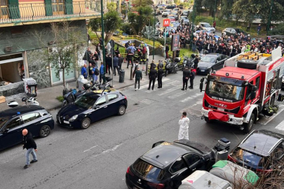 Filmleri aratmayan banka soygunu: 25 kişi rehin alındı