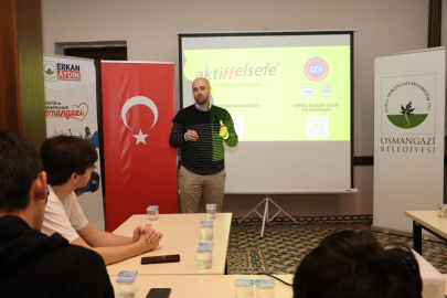 Osmangazi Belediyesi'nden gençlere eleştirel düşünce atölyesi