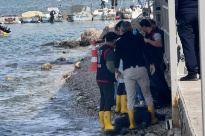 Vatandaşlar fark etti; Fethiye Körfezi'nde erkek cesedi bulundu